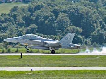 Spirit2006_F-18_9c