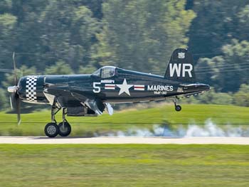 Spirit2006_F4U_land2